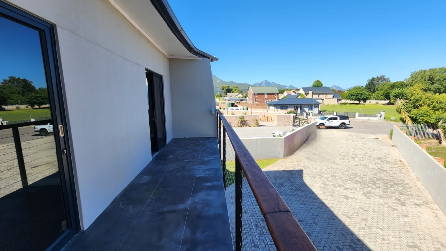 To Let 3 Bedroom Property for Rent in Highlands Western Cape